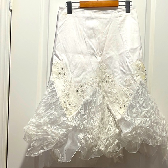 Summer Linen Laces Layers Skirt - Picture 1 of 5